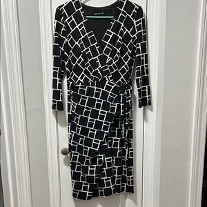 Jones New York Black and White Geometric Wrap-Style Midi Dress